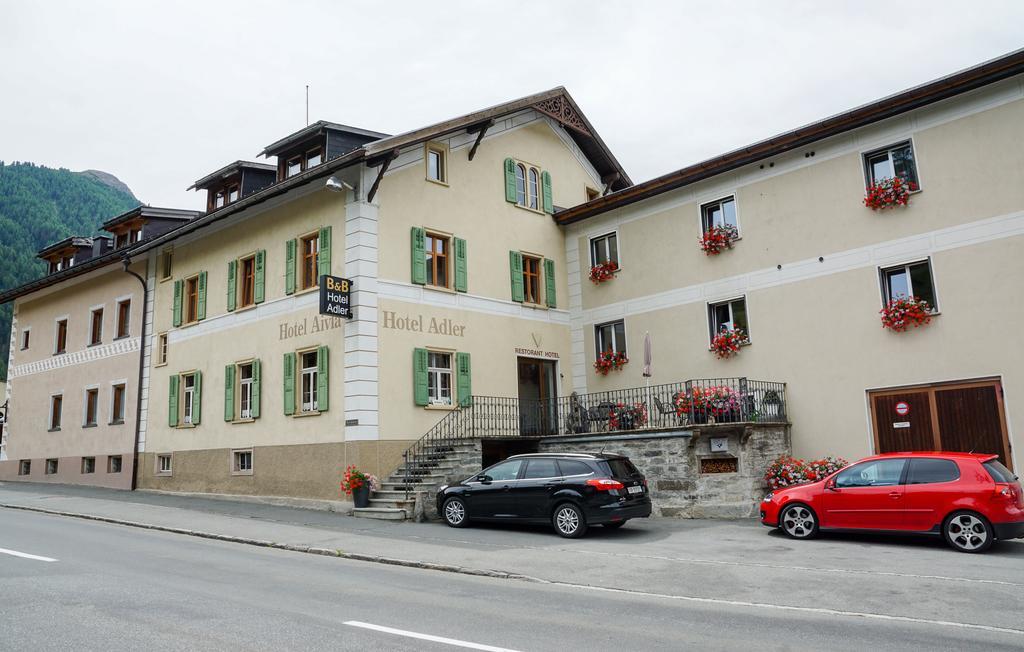 Hotel Adler Garni زيرنيز المظهر الخارجي الصورة