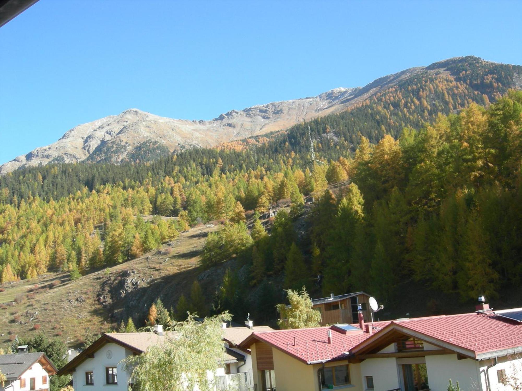 Hotel Adler Garni زيرنيز المظهر الخارجي الصورة