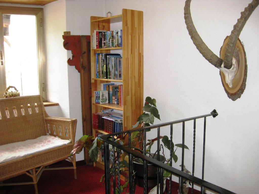 Hotel Adler Garni زيرنيز المظهر الخارجي الصورة