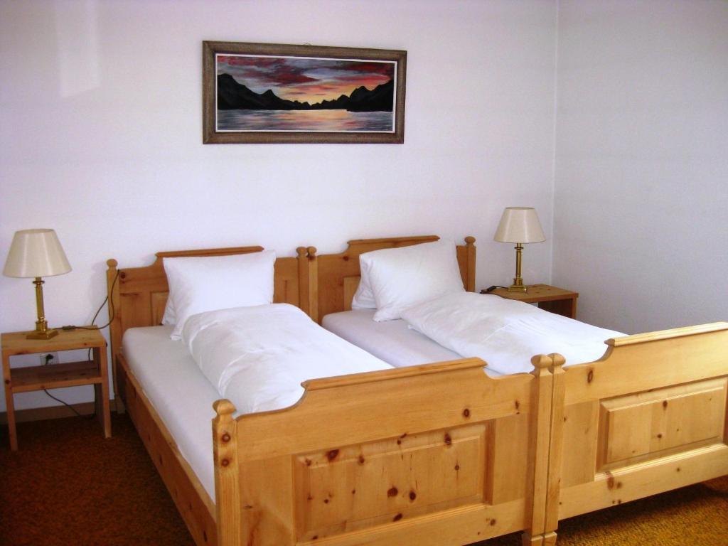 Hotel Adler Garni زيرنيز المظهر الخارجي الصورة
