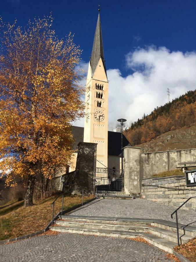 Hotel Adler Garni زيرنيز المظهر الخارجي الصورة